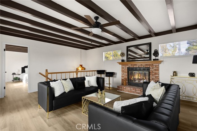 Detail Gallery Image 12 of 24 For 404 Cannon Ln, Fullerton,  CA 92831 - 3 Beds | 2/1 Baths