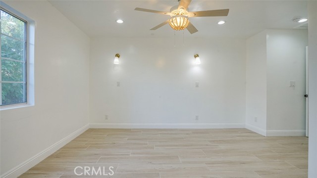 Detail Gallery Image 28 of 65 For 24306 Gilmore St, West Hills,  CA 91307 - 4 Beds | 2 Baths