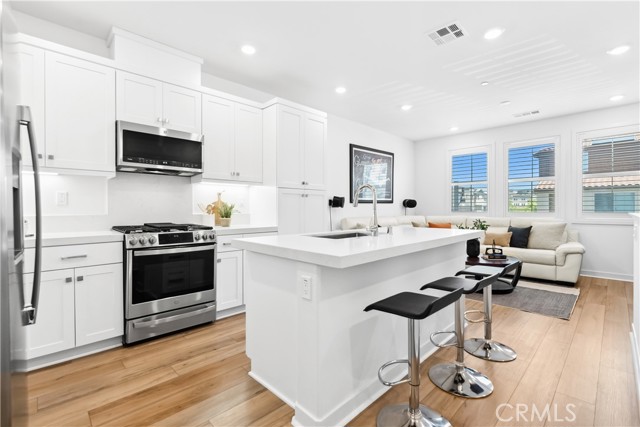 Front Image Thumbnail for CROC25279834