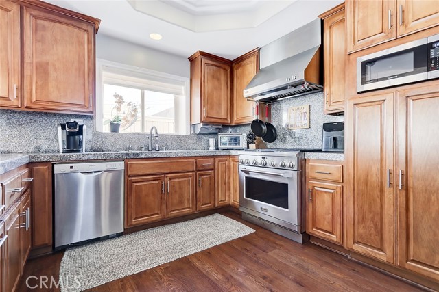 2409 Voorhees Avenue, Redondo Beach, California 90278, 4 Bedrooms Bedrooms, ,2 BathroomsBathrooms,Residential,Sold,Voorhees,SB21187406