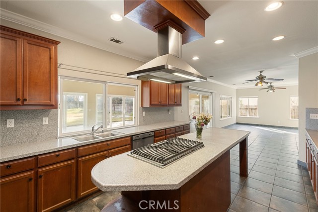 Detail Gallery Image 20 of 47 For 3510 Iron Canyon, Stockton,  CA 95209 - 5 Beds | 3 Baths