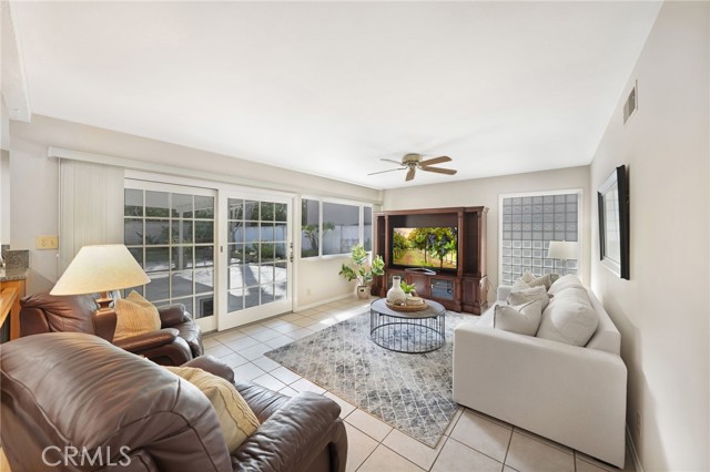 Detail Gallery Image 22 of 47 For 16672 Bolero Ln, Huntington Beach,  CA 92649 - 3 Beds | 2 Baths