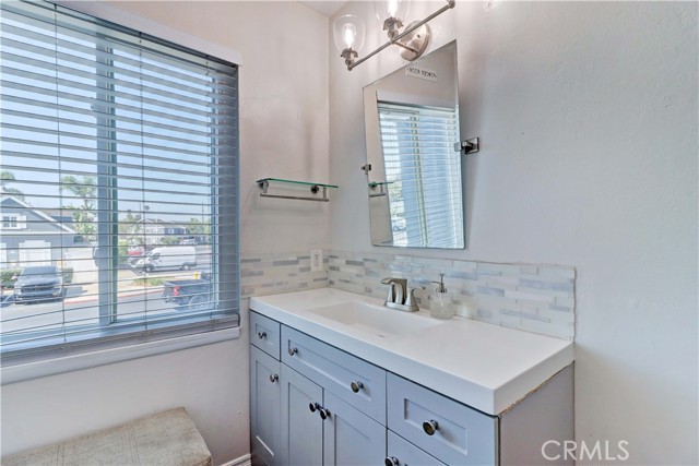 Detail Gallery Image 20 of 25 For 141 Yorktown Ln, Costa Mesa,  CA 92626 - 3 Beds | 2 Baths