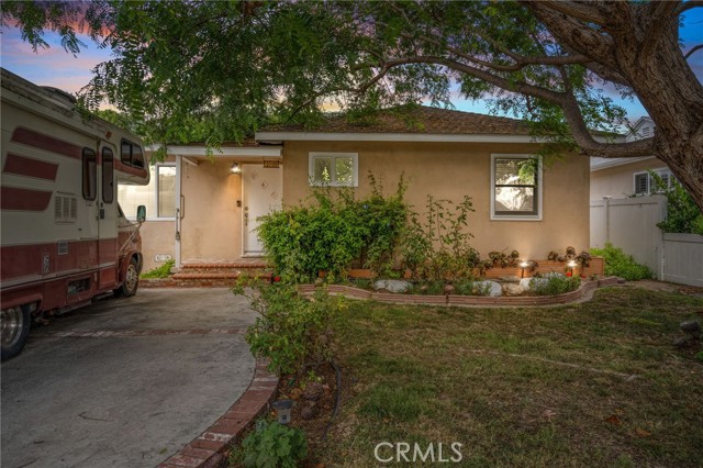 2705 182nd Place, Redondo Beach, California 90278, 2 Bedrooms Bedrooms, ,2 BathroomsBathrooms,Residential,Sold,182nd,CV21196402
