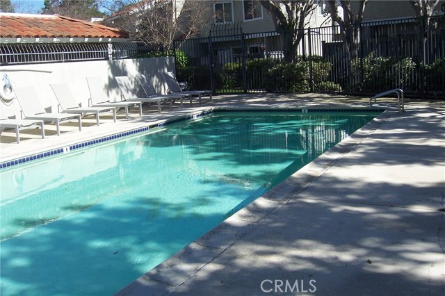 Detail Gallery Image 2 of 2 For 262 Lemon Grove, Irvine,  CA 92618 - 2 Beds | 2 Baths