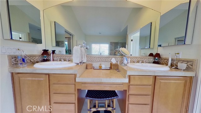 1807 6th Street, Manhattan Beach, California 90266, 5 Bedrooms Bedrooms, ,4 BathroomsBathrooms,Residential,Sold,6th,SB22010530