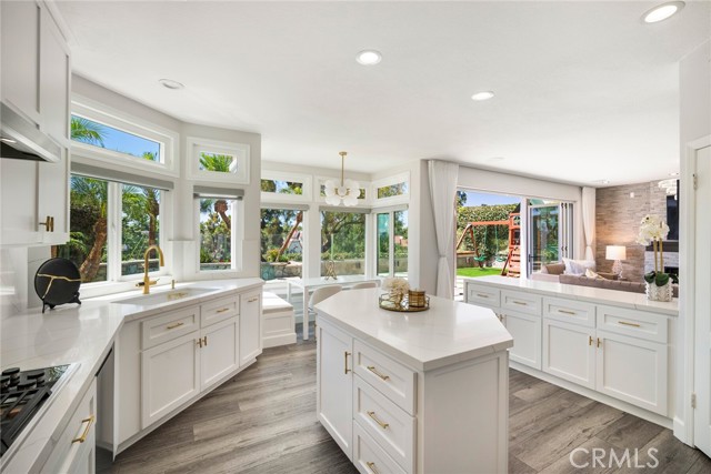 14 Glastonbury Place, Laguna Niguel CA: https://media.crmls.org/medias/fd671dc0-79ea-48d4-abd7-c3ba478a2aa9.jpg