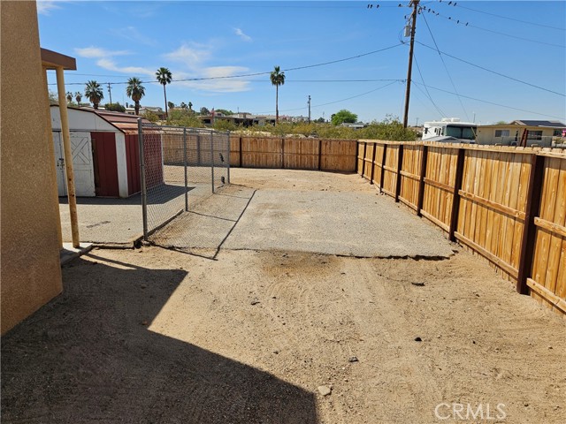 Detail Gallery Image 5 of 36 For 5734 Wainwright Ave, Twentynine Palms,  CA 92277 - 3 Beds | 2 Baths
