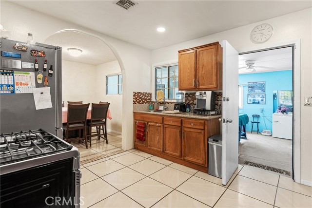 Detail Gallery Image 22 of 36 For 25479 Los Flores Dr, San Bernardino,  CA 92404 - 4 Beds | 2 Baths