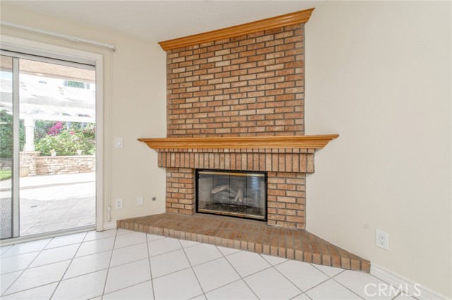 Detail Gallery Image 17 of 54 For 20335 via La Vieja, Yorba Linda,  CA 92887 - 4 Beds | 3 Baths