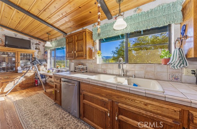 Detail Gallery Image 15 of 73 For 49756 Stillmeadow Ln, Oakhurst,  CA 93644 - 3 Beds | 2 Baths