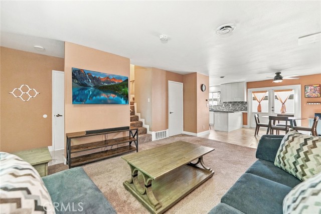 669 East Matchwood Place photo 4
