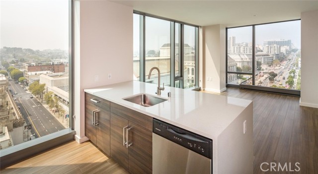 Detail Gallery Image 9 of 75 For 150 Van Ness Ave #0522,  San Francisco,  CA 94102 - 1 Beds | 1 Baths