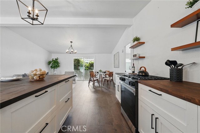 Detail Gallery Image 10 of 40 For 17222 Alameda Dr, Perris,  CA 92570 - 3 Beds | 2 Baths