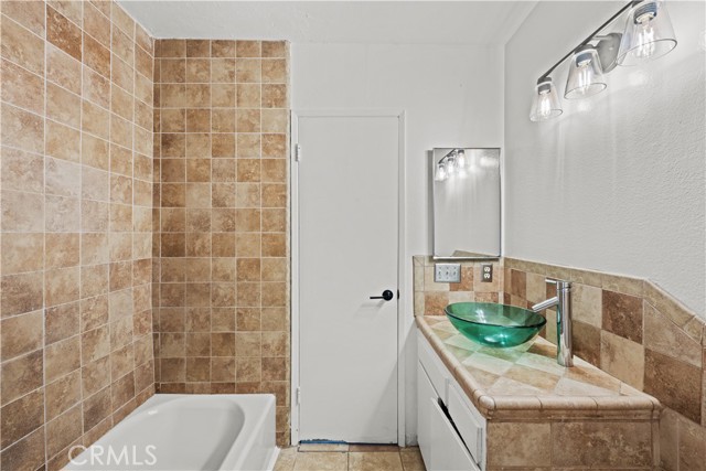 Detail Gallery Image 19 of 28 For 888 Victor Ave #9,  Inglewood,  CA 90302 - 2 Beds | 1/1 Baths
