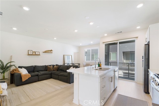 Detail Gallery Image 7 of 38 For 3640 S Allston Paseo #3,  Ontario,  CA 91761 - 1 Beds | 1/1 Baths