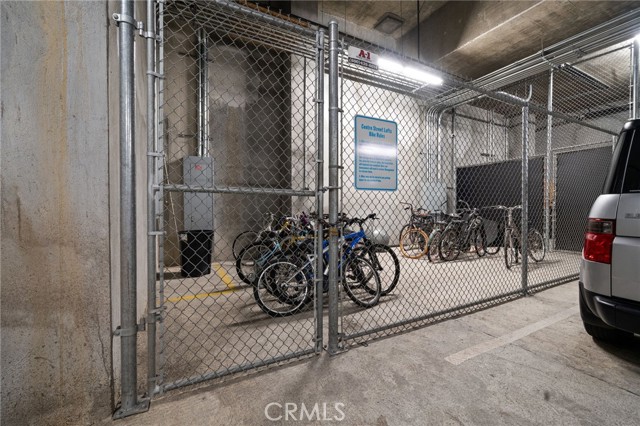 285 W. 6th Street, Unit #527, San Pedro CA: https://media.crmls.org/medias/fd703ba5-06e6-4599-99cb-006d215d1657.jpg