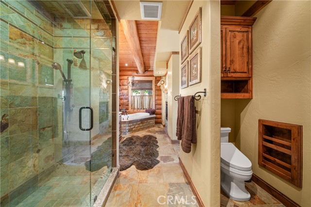 26000 Deertrail Drive, Tehachapi CA: https://media.crmls.org/medias/fd7098fb-198c-4fc1-b463-f41f19f5888e.jpg