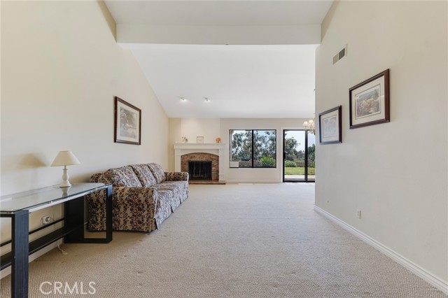 Detail Gallery Image 7 of 53 For 19252 Pebble Beach, Porter Ranch,  CA 91326 - 3 Beds | 2 Baths