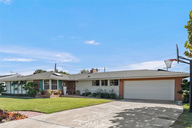 600 Powell Place, Newport Beach, California 92663, 3 Bedrooms Bedrooms, ,2 BathroomsBathrooms,Residential Purchase,For Sale,Powell,LG21228850