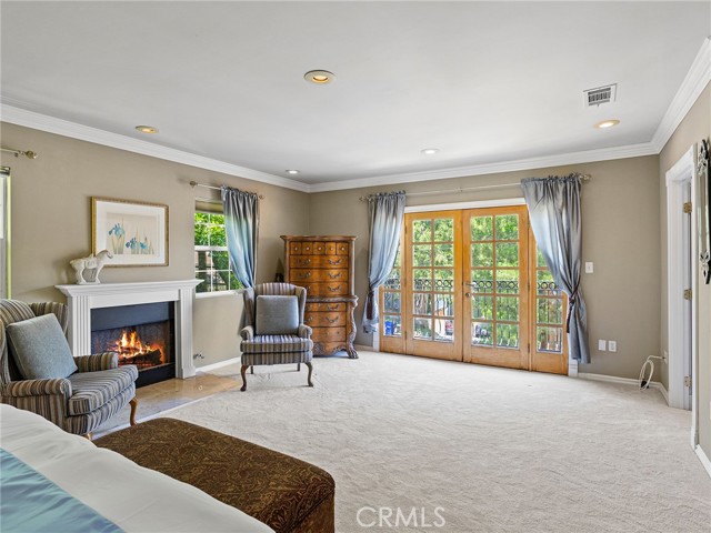 5815 Irving Avenue, La Crescenta CA: https://media.crmls.org/medias/fd728d89-b8ad-4c3e-9005-5ec7779ee9bc.jpg