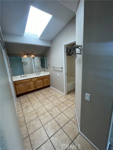 Detail Gallery Image 27 of 31 For 28706 Bridge Water Ln, Menifee,  CA 92584 - 4 Beds | 3 Baths