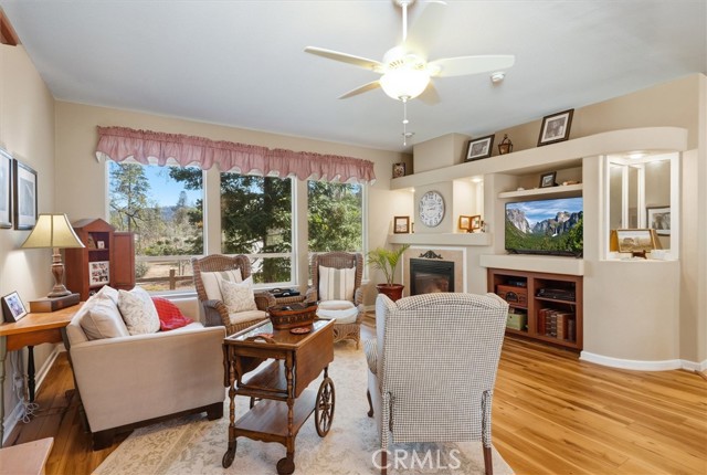 Image 3 of 40 For 43555 Highway 41  47