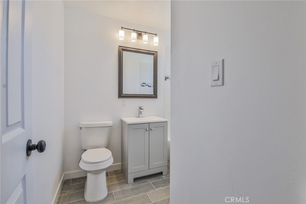https://media.crmls.org/medias/fd74962e-3d07-44bf-8516-8fda434265b4.jpg?preset=X-Large