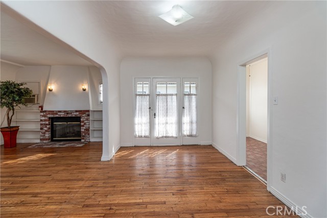 Detail Gallery Image 8 of 35 For 427 S Orchard, Burbank,  CA 91506 - 2 Beds | 1/1 Baths