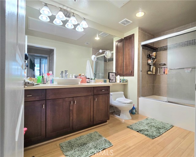 Detail Gallery Image 11 of 17 For 2225 Scholarship, Irvine,  CA 92612 - 2 Beds | 2 Baths