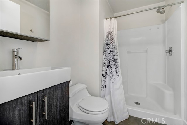 Detail Gallery Image 28 of 35 For 17131 Donmetz St, Granada Hills,  CA 91344 - 5 Beds | 4 Baths