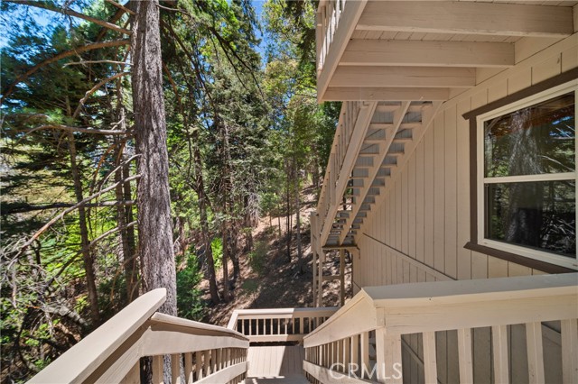 Detail Gallery Image 30 of 33 For 574 Mill Ct, Lake Arrowhead,  CA 92352 - 3 Beds | 2 Baths
