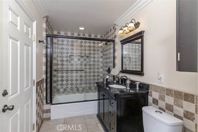 18231 San Jose Street, Porter Ranch CA: https://media.crmls.org/medias/fd77041d-0474-49ed-b927-e355c005a732.jpg