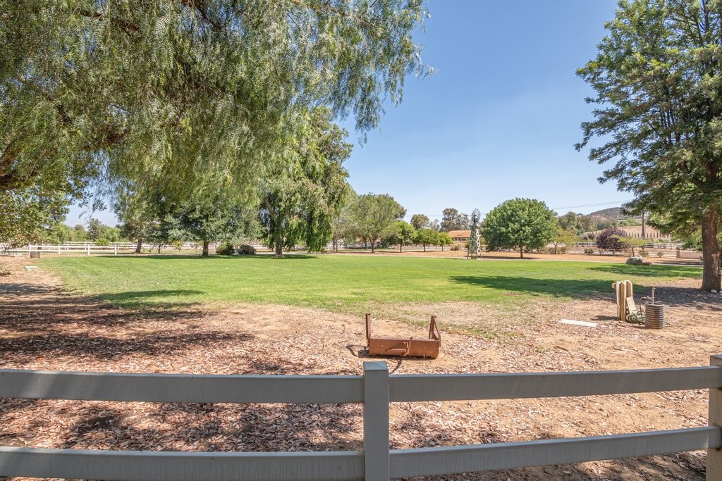 Detail Gallery Image 53 of 63 For 20450 Avenida Castilla, Murrieta,  CA 92562 - 4 Beds | 2/1 Baths