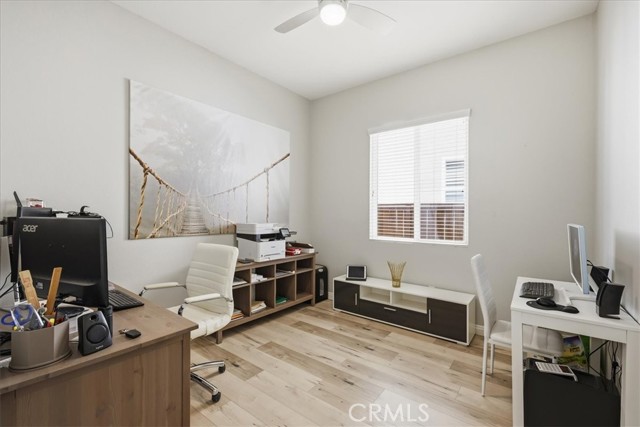 Detail Gallery Image 34 of 54 For 34078 Amici, Temecula,  CA 92592 - 4 Beds | 3/1 Baths