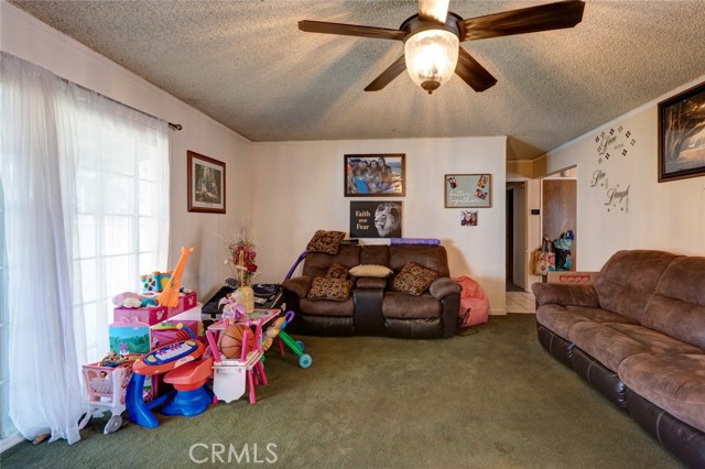 Detail Gallery Image 12 of 50 For 387 Judy Dr, Atwater,  CA 95301 - 4 Beds | 2 Baths