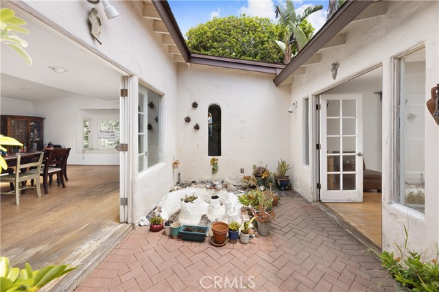 Detail Gallery Image 14 of 32 For 317 Walnut St, Costa Mesa,  CA 92627 - 4 Beds | 2 Baths