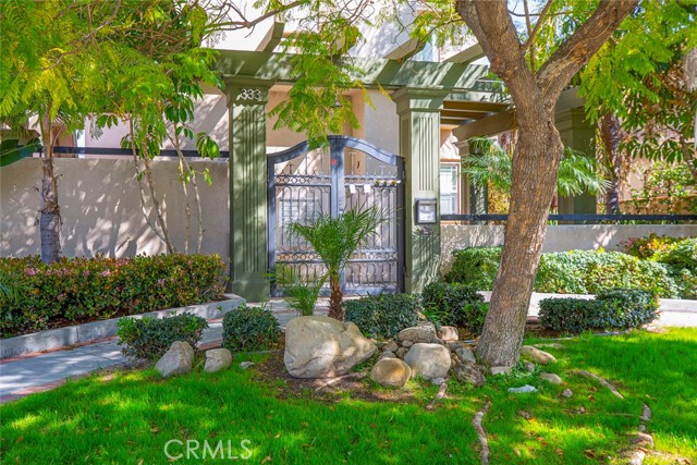 Detail Gallery Image 4 of 50 For 333 Milford #105,  Glendale,  CA 91203 - 2 Beds | 3 Baths