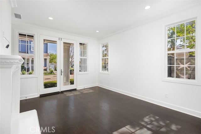 Detail Gallery Image 16 of 37 For 2301 Half Moon, Costa Mesa,  CA 92627 - 4 Beds | 3/1 Baths