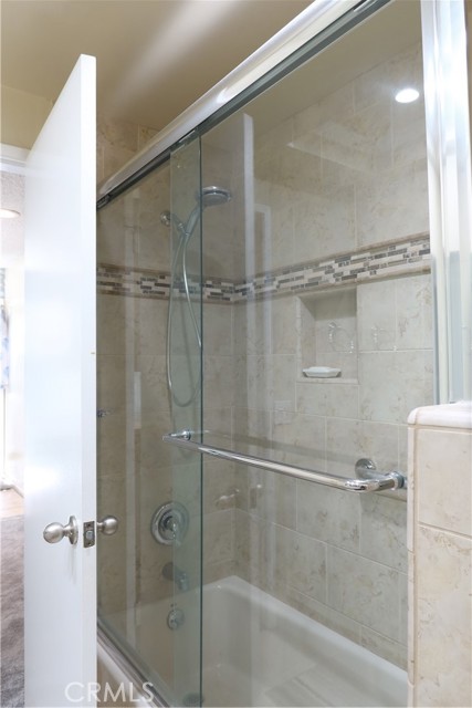 3550 Bluebell Street, Seal Beach CA: https://media.crmls.org/medias/fd784a83-b760-43b0-92d8-d1a426a0a738.jpg