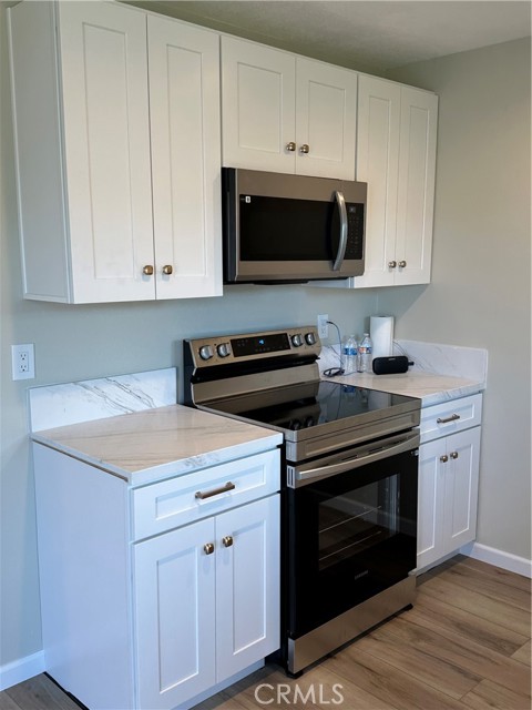 Detail Gallery Image 15 of 17 For 7832 Ronald Drive, Huntington Beach,  CA 92647 - 4 Beds | 3 Baths