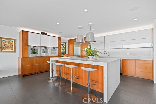 Detail Gallery Image 16 of 73 For 1088 Del Mar Ave, Laguna Beach,  CA 92651 - 4 Beds | 4/1 Baths