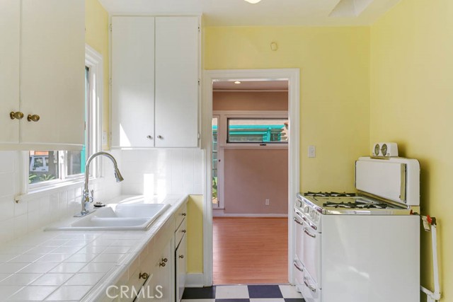 Detail Gallery Image 9 of 12 For 615 S Columbus Ave, Glendale,  CA 91204 - 1 Beds | 1 Baths