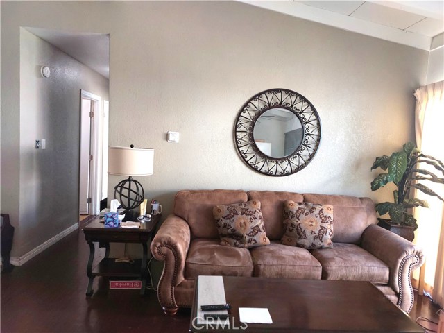 Detail Gallery Image 7 of 9 For 17045 Salais, La Puente,  CA 91744 - 4 Beds | 2 Baths