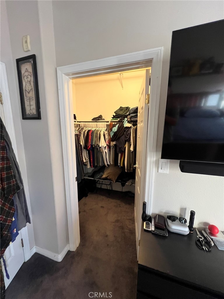 https://media.crmls.org/medias/fd7c38fc-fce9-41be-903f-9562abeadd0f.jpg?preset=X-Large