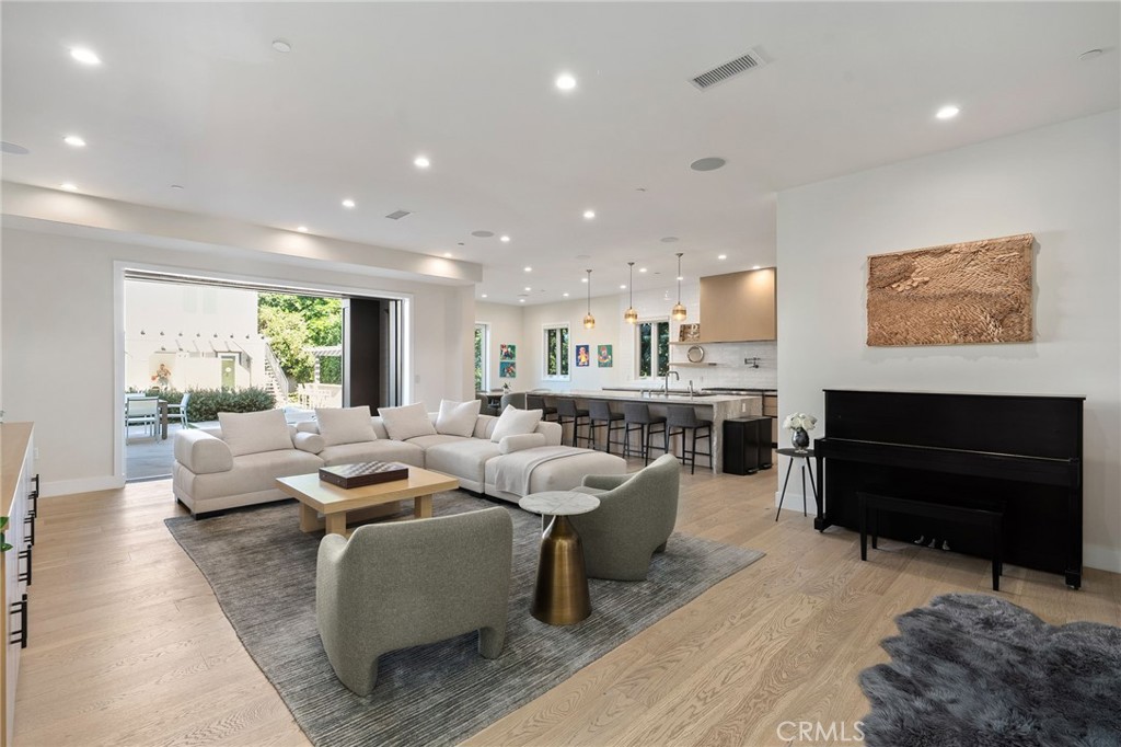 MLS #SR26128955 image #9