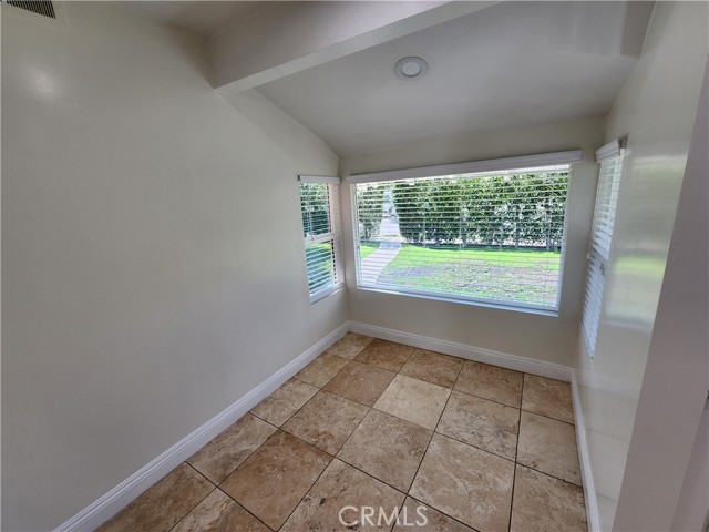 10450 Balboa Boulevard, Granada Hills CA: https://media.crmls.org/medias/fd7d2783-fde9-481f-b205-17ecbc631c84.jpg