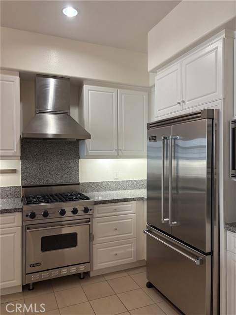4050 Glencoe Avenue, Marina del Rey CA: https://media.crmls.org/medias/fd7d4b20-e143-4a96-9775-e1931ce14a39.jpg