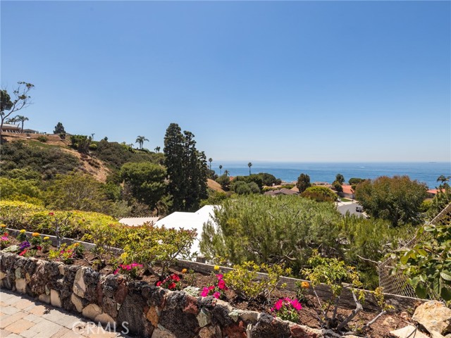 7250 Berry Hill Drive, Rancho Palos Verdes, California 90275, 4 Bedrooms Bedrooms, ,1 BathroomBathrooms,Residential,Sold,Berry Hill,PV22078990