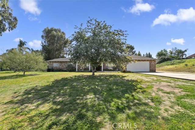 Detail Gallery Image 3 of 43 For 16563 Tava, Riverside,  CA 92504 - 4 Beds | 2 Baths